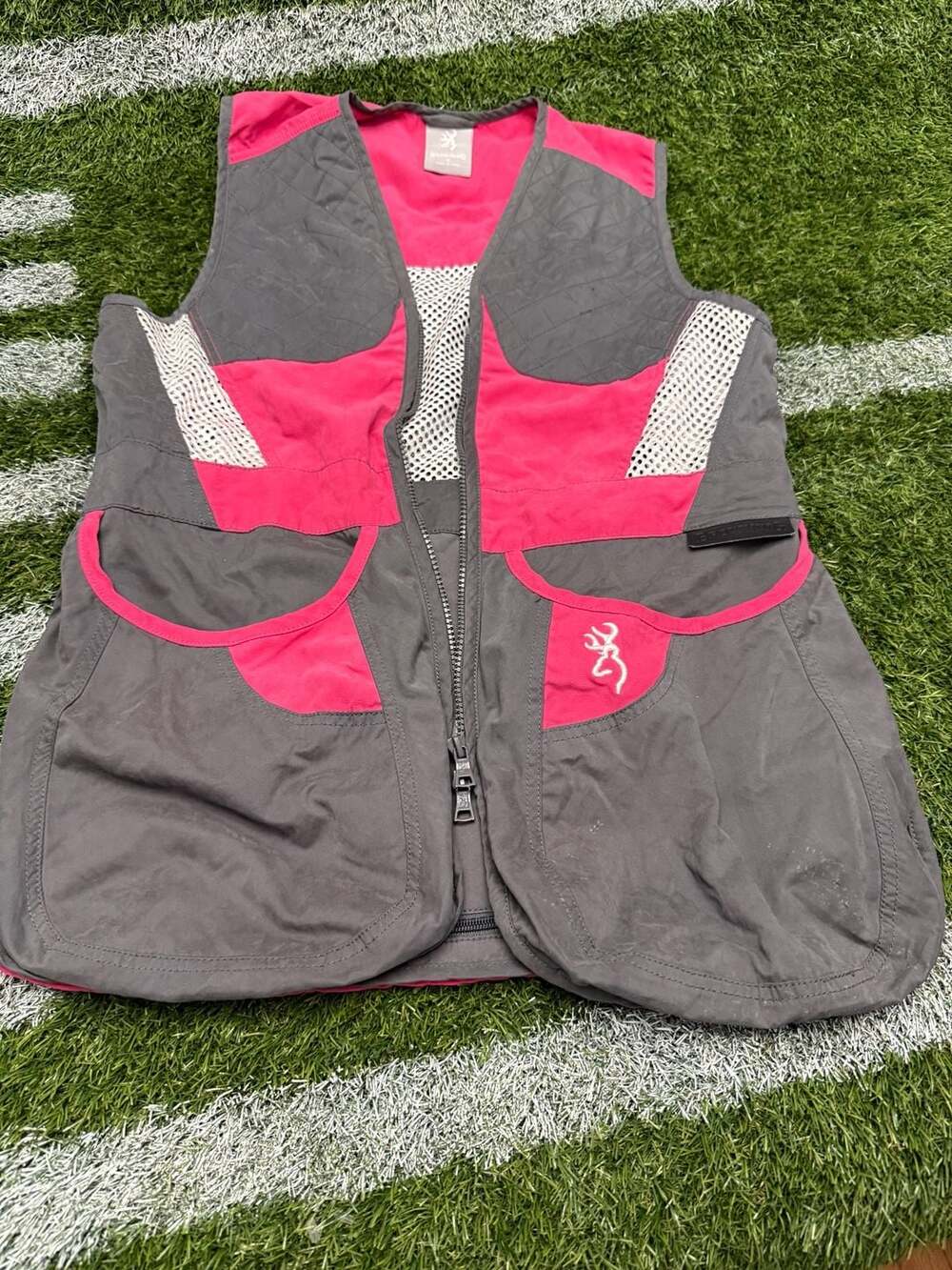 Browning Women's Trapper Creek Mesh Shooting Vest Gray Pink Size S